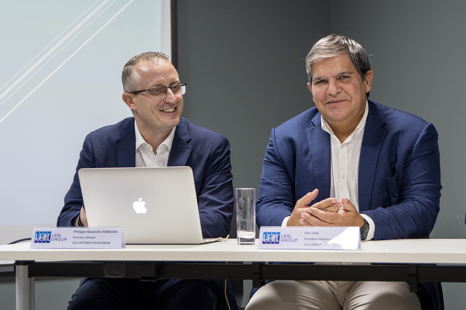 Reportage photo de conférence de presse par Aurélie Rivière, photographe à l'Ile de la Réunion